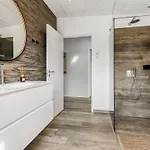 Bondi - 75m From The Sea By Interhome Dom wakacyjny