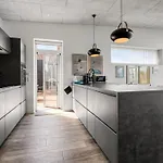 Bondi - 75m From The Sea By Interhome Knebel